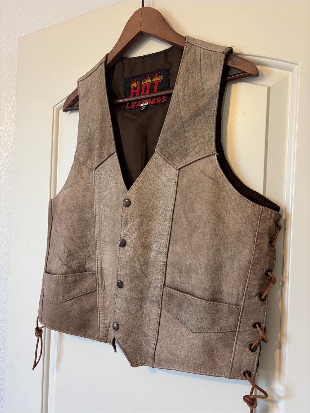 Men's Medium Taupe HOT LEATHERS Leather Vest with Lace Up Sides